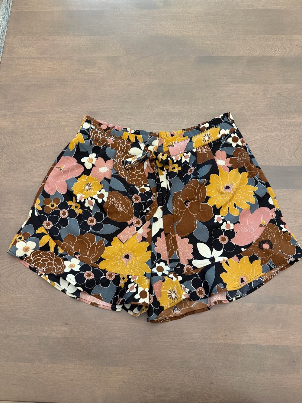 DR2 Daniel Rainn Floral Tie Waist Shorts Size Large